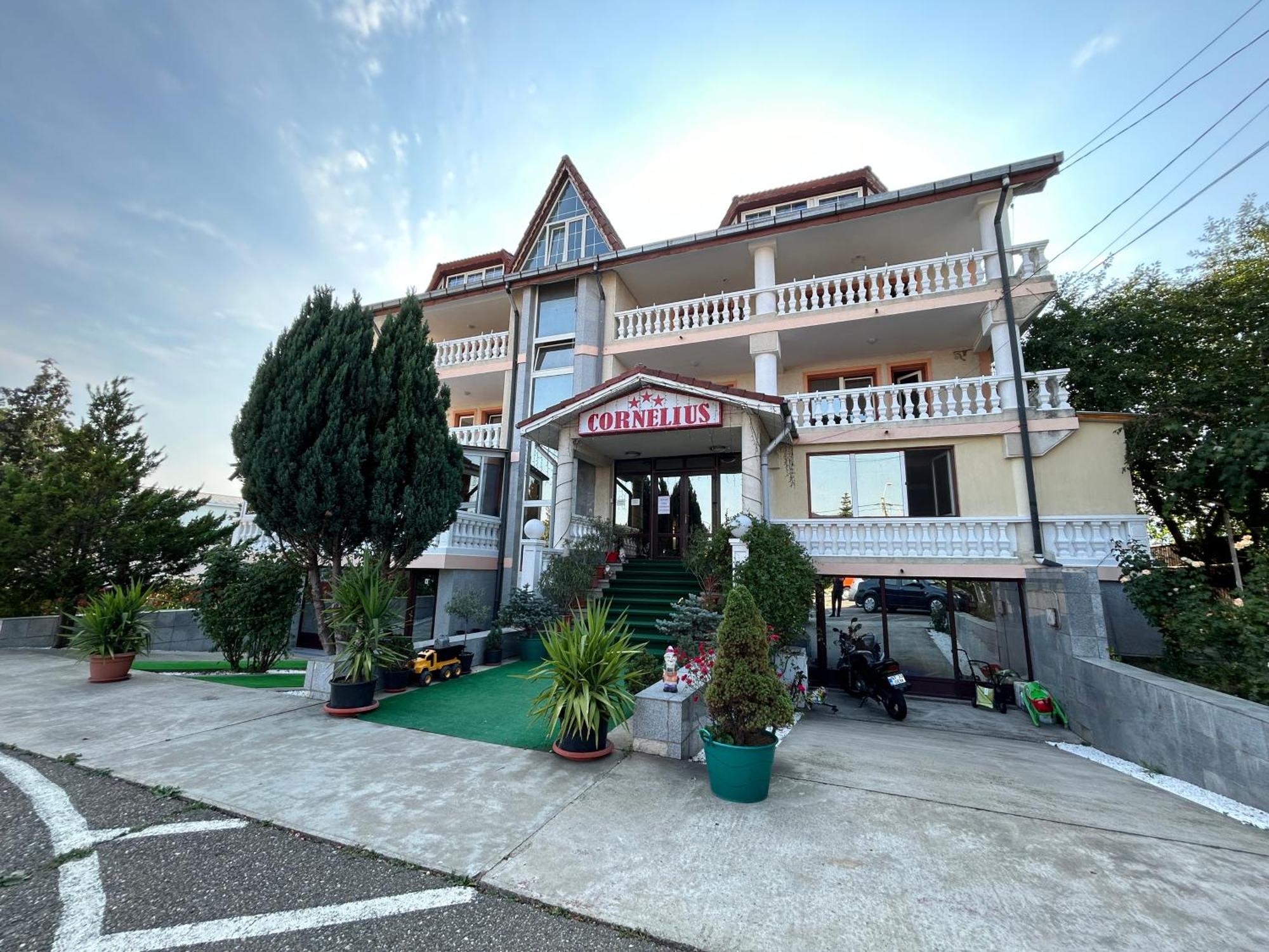 Pensiunea Cornelius Piatra Neamţ Exterior foto